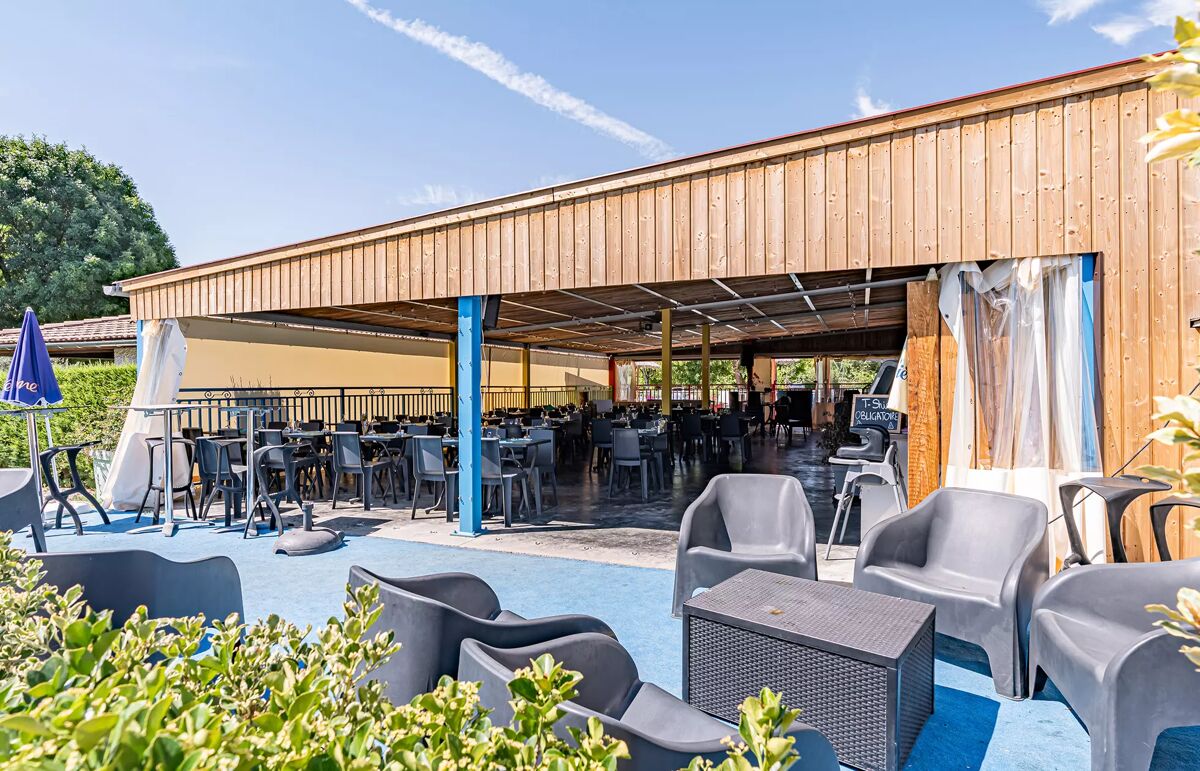 32 - Camping Les Plages de l'Ain - Service